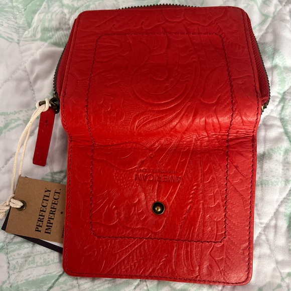 American Leather Tooled Colorado Wallet - Picture 4 of 5